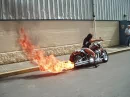 buat knalpot sepeda motor keluar api