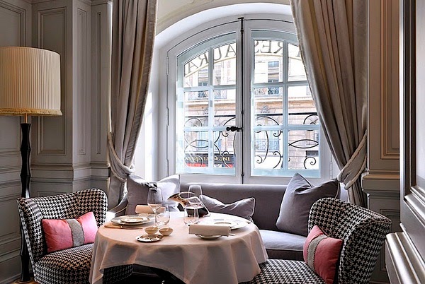 Tips for decorating lounge definitive