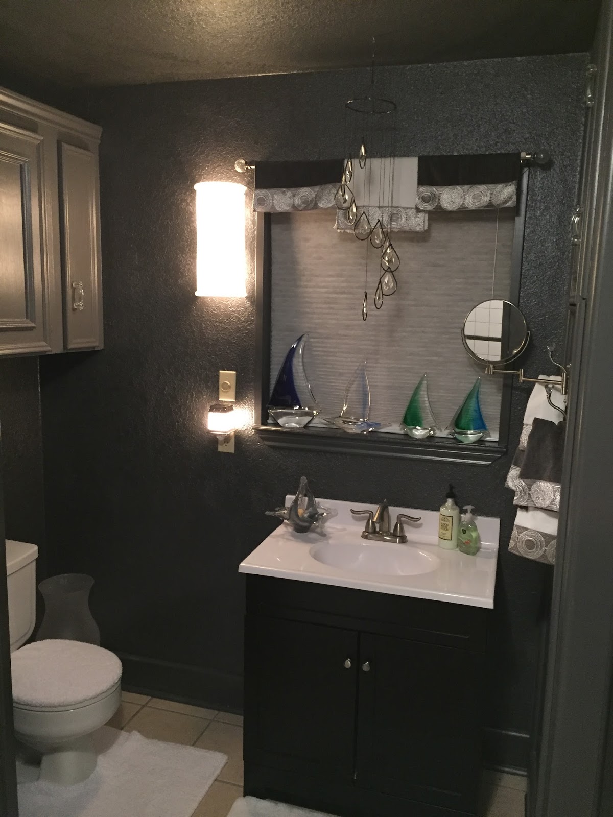 Ray Robert Lodging Larry Lynn Slye Offers A Secured And