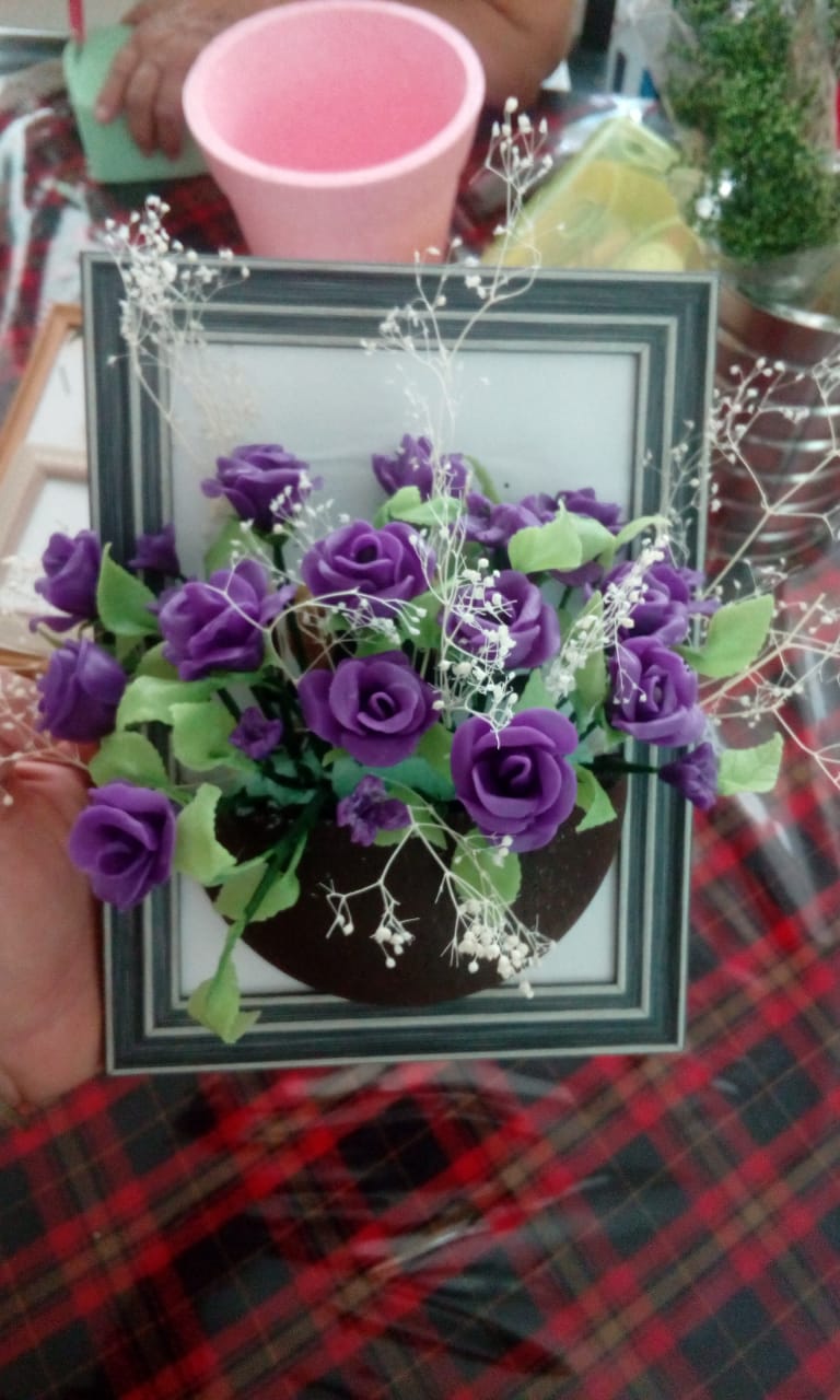 mis teji2 manualidades y reciclado. lindas flores hechas con migajon