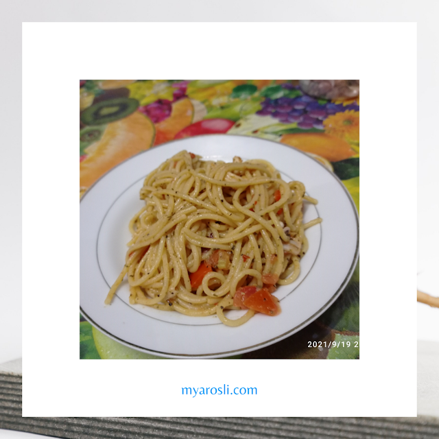 aglio olio spaghetti