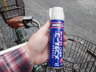 ワコーズ・メンテルーブをワイヤーに注入 ワコーズ・メンテルーブをワイヤーに注入