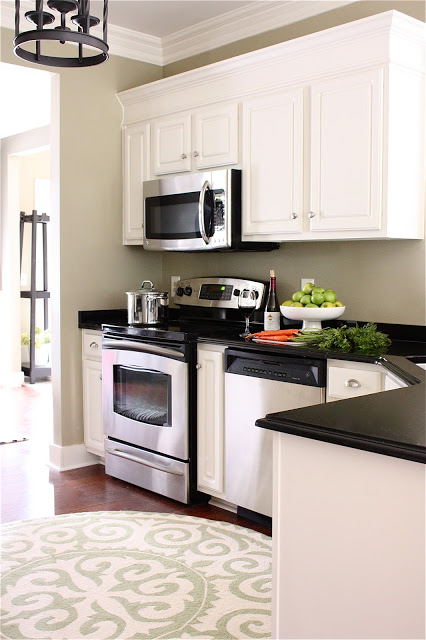 The Yellow Cape Cod: Smart Tiles Peel and Stick Backsplash Reveal