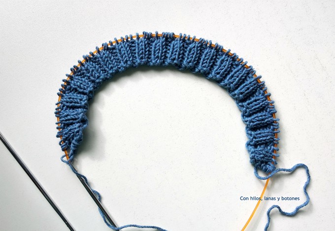 Con hilos, lanas y botones: DIY Capota pixie de punto para bebé (patrón gratis)