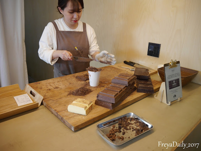 2017, winter 走吧自己去釜山玩：巧克力迷必去釜山咖啡店：ROOF AND루프앤드(2019.09更新)