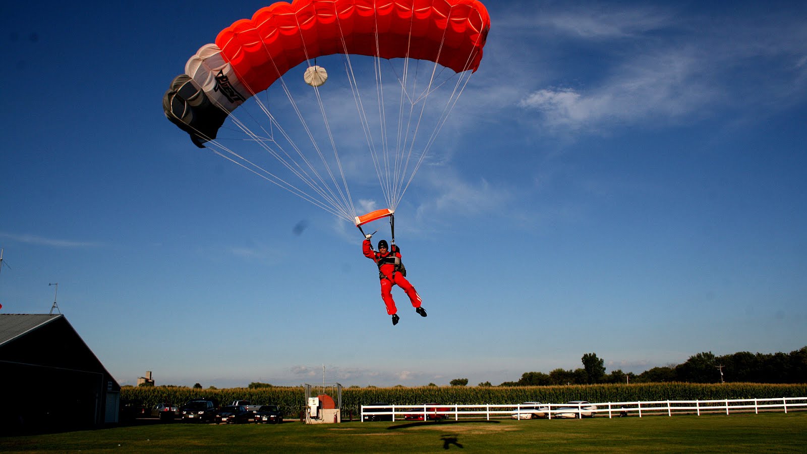 Parachuting Skydiver Landing Sky Choices