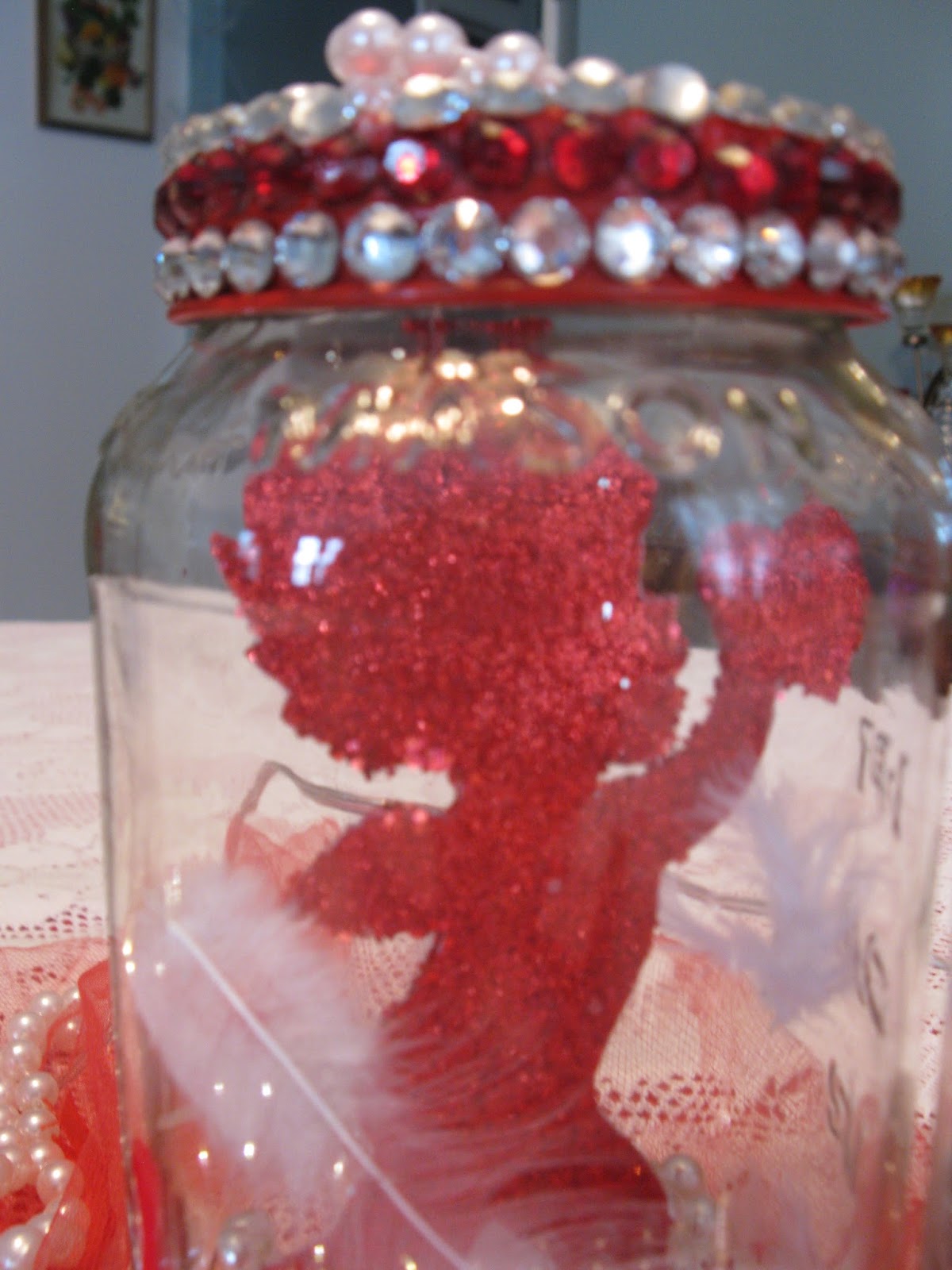 Thelma&rsquo;s Days: Cupid Centerpiece