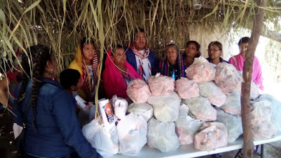 Coordinación indígena y comunidades rurales de Huatabampo llevan apoyos para las fiestas de la virgen del Carmen
