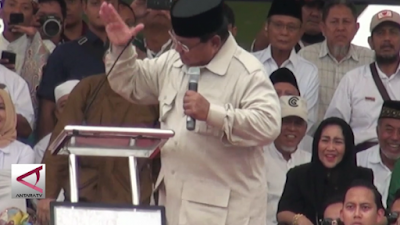 Prabowo Puji Jokowi, Jansen Protes: Kemarin Kan Bapak juga yang Hentak-hentak Meja Segala