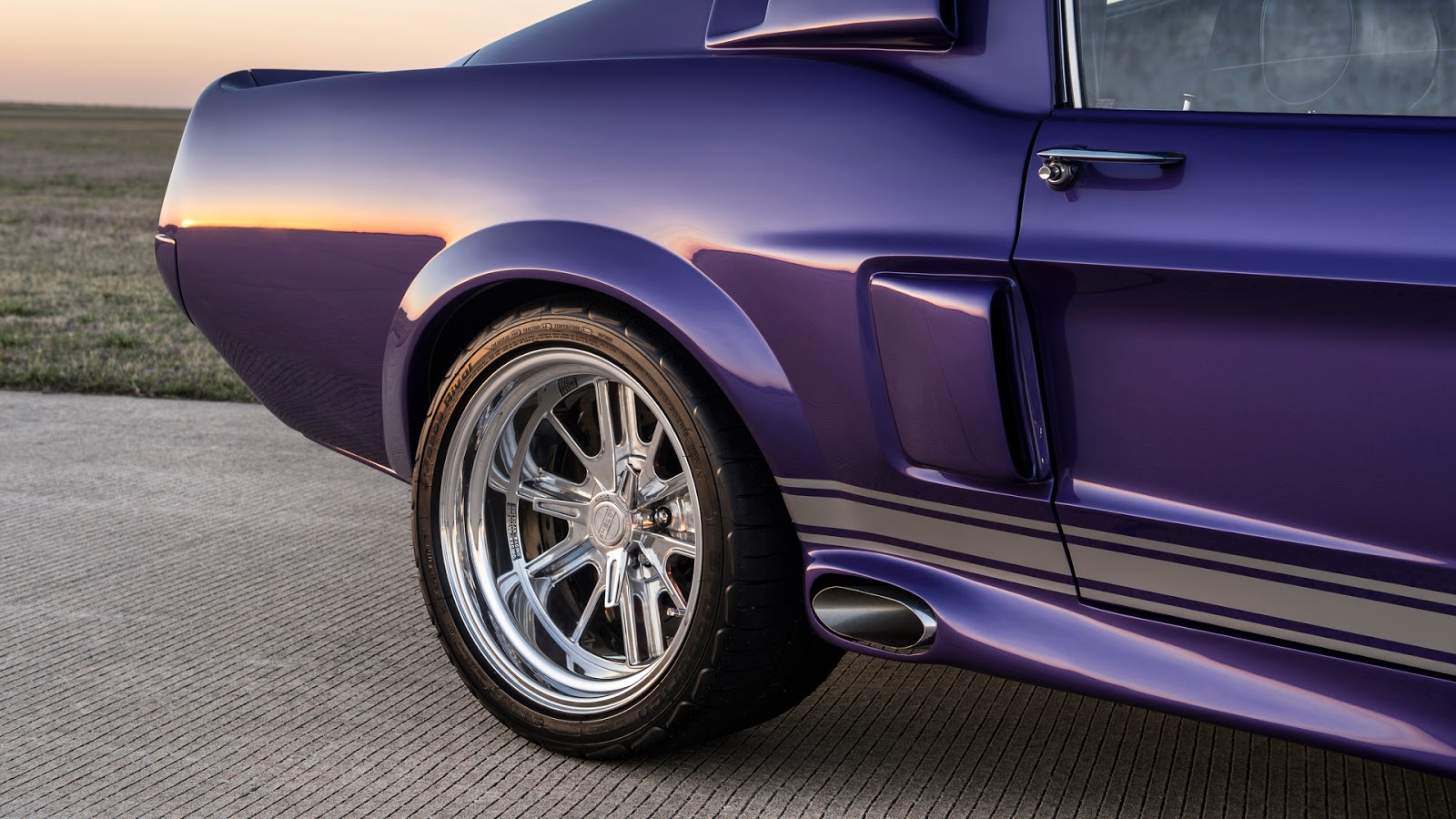 classic-recreations-shelby-gt500cr-mustang%2B%252818%2529.jpg