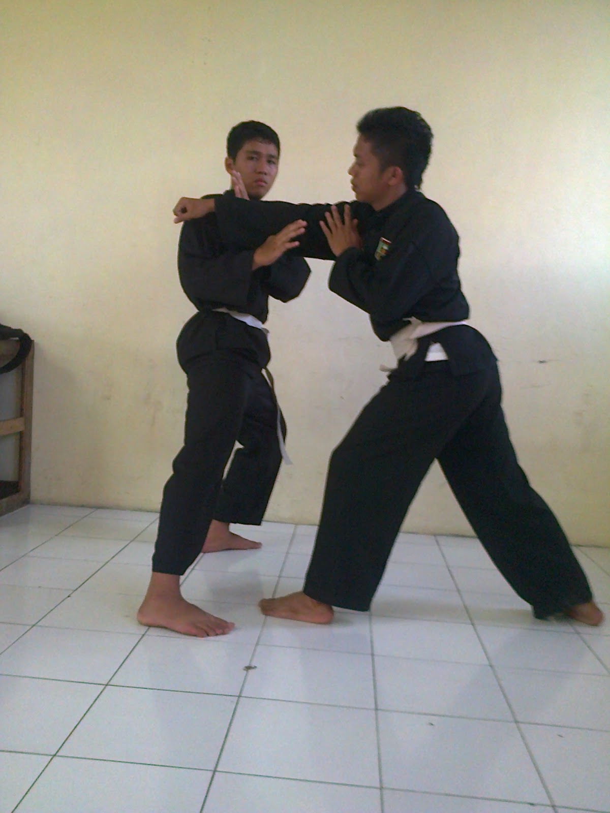 Donwlod Gendang tepat pencak silat Donwlod Gendang tepat pencak silat