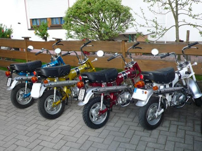 Honda Dax Restauration: Dax Quartett