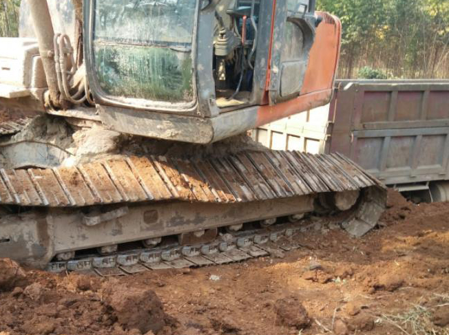 Excavator Lovers Reasons For Derailment Of Excavator Tracks excavator-lovers-reasons-for-derailment-of-excavator-tracks
