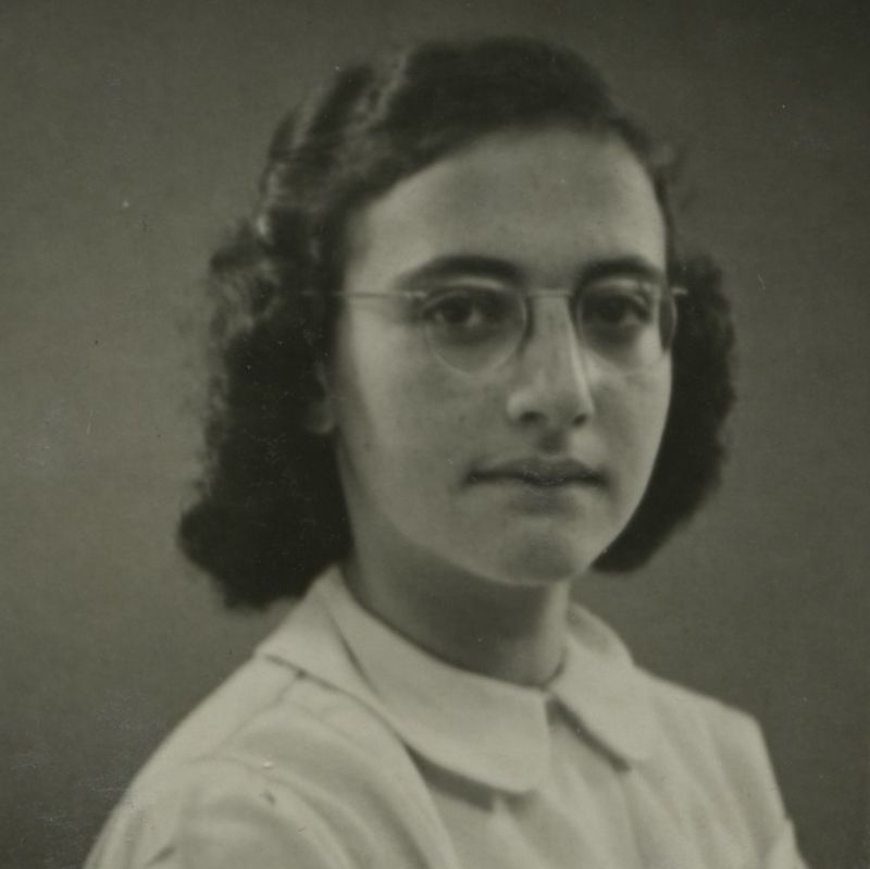 Lovely Photos of Margot Frank in the 1930s and Early ’40s Vintage Everyday Lovely Photos of Margot Frank in the 1930s and Early ’40s Vintage Everyday