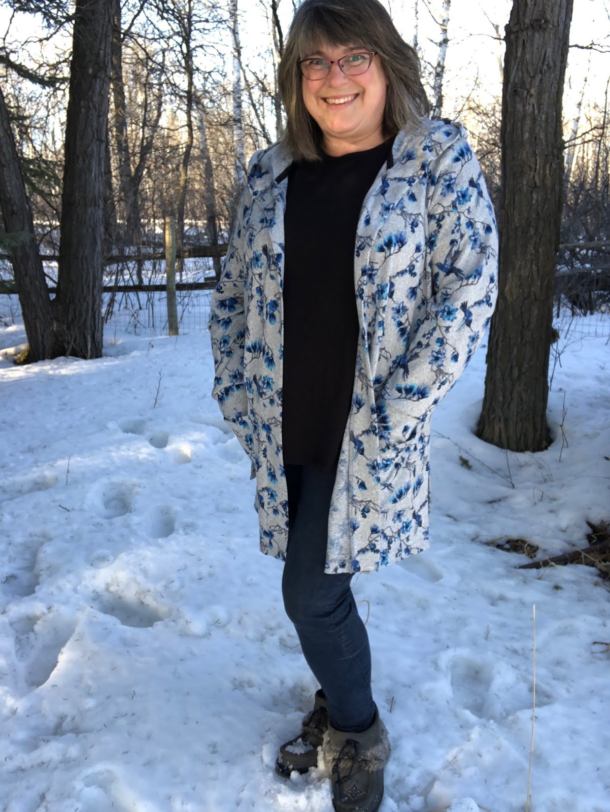 Prairie Girl Knits (and sews... and bakes... and cooks...): A New Cardigan