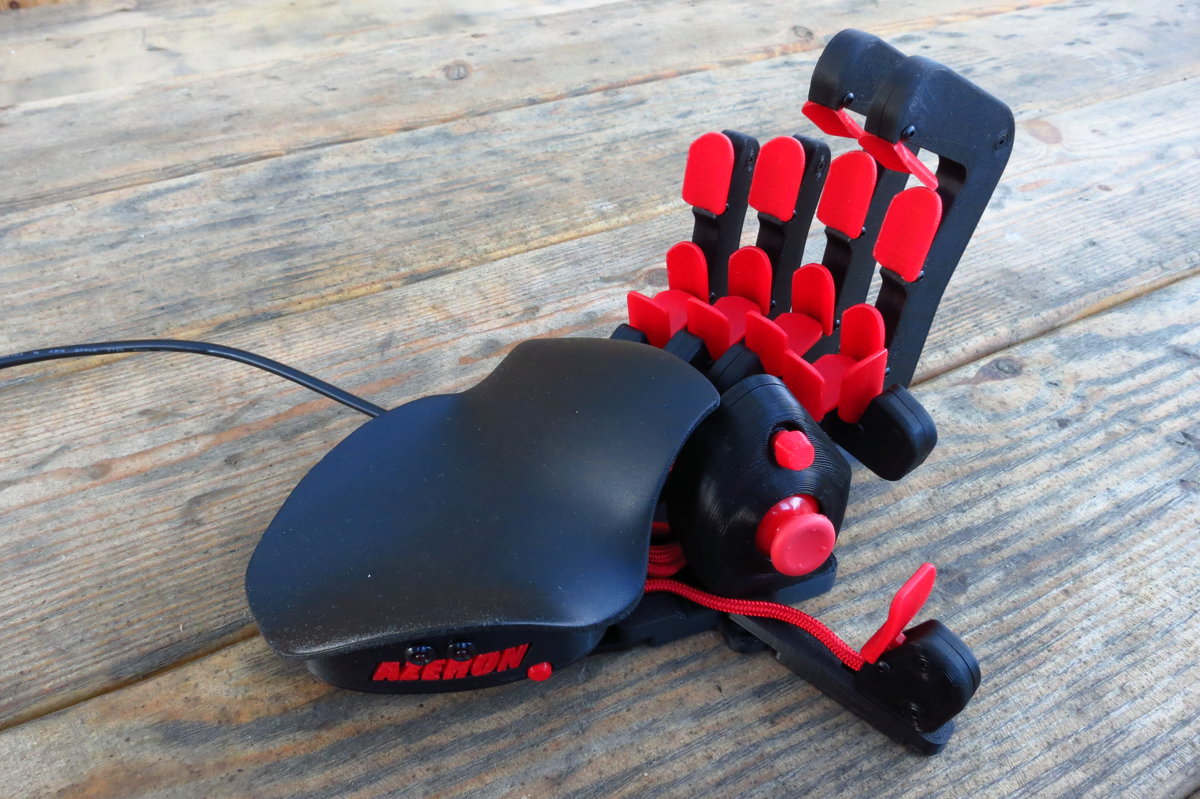 blog Azeron One Handed Controller