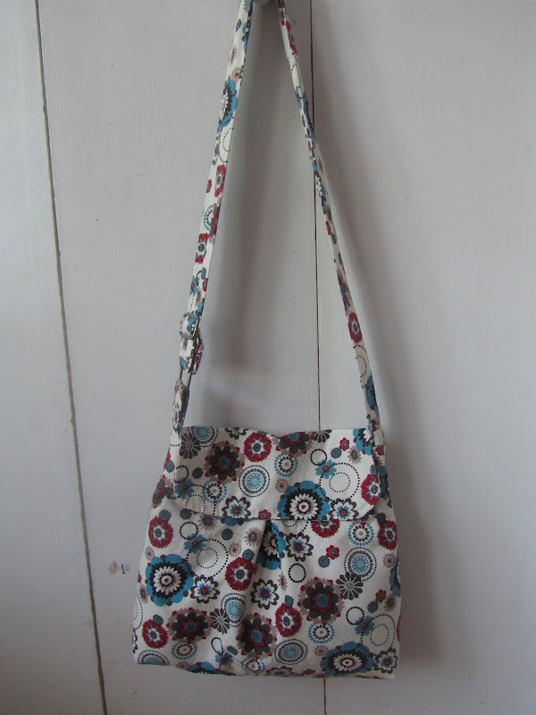 Collected Yarns: Purse -- Simplicity 2205