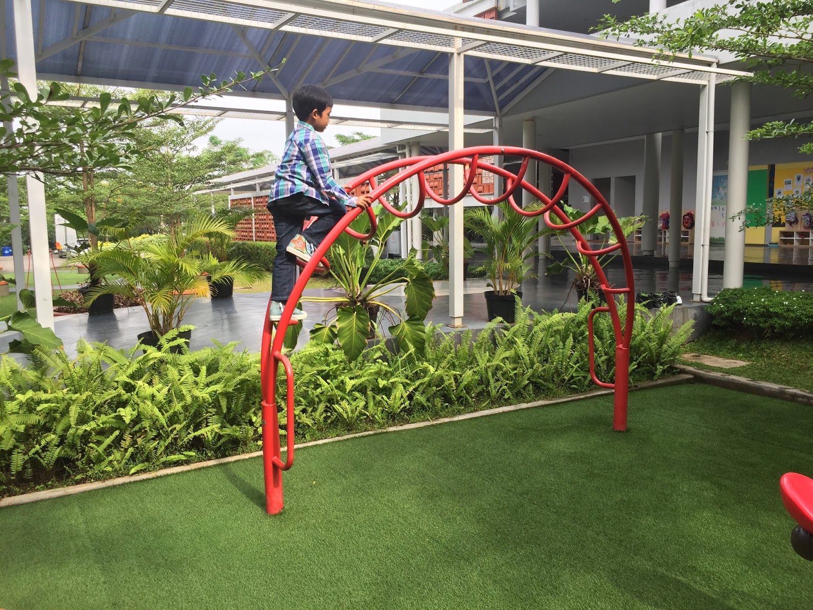 5 Sekolah Di Indonesia Yang Spp Nya Bikin Orangtua Nangis Boombastis Com Portal Berita Unik Viral Aneh Terbaru Indonesia