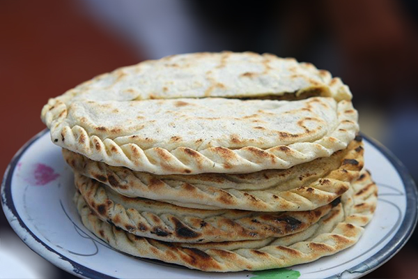 ہنزہ گلگت بلتستان میں لطف اٹھانے کے لئے سرفہرست دس روایتی کھانے  Top Ten Traditional Foods to Enjoy in Hunza Gilgit-Baltistan