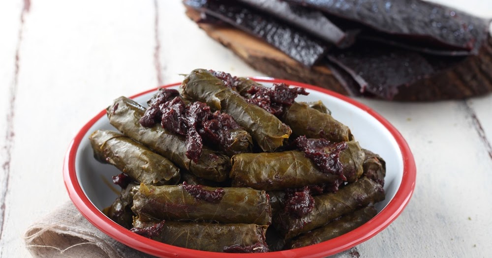 Ekşili Etli Sarma Çinili Mutfak