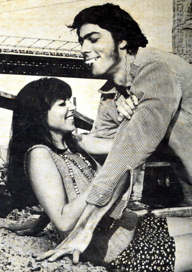 Neil Young News Is This The Story of "Cinnamon Girl"? The Story Behind