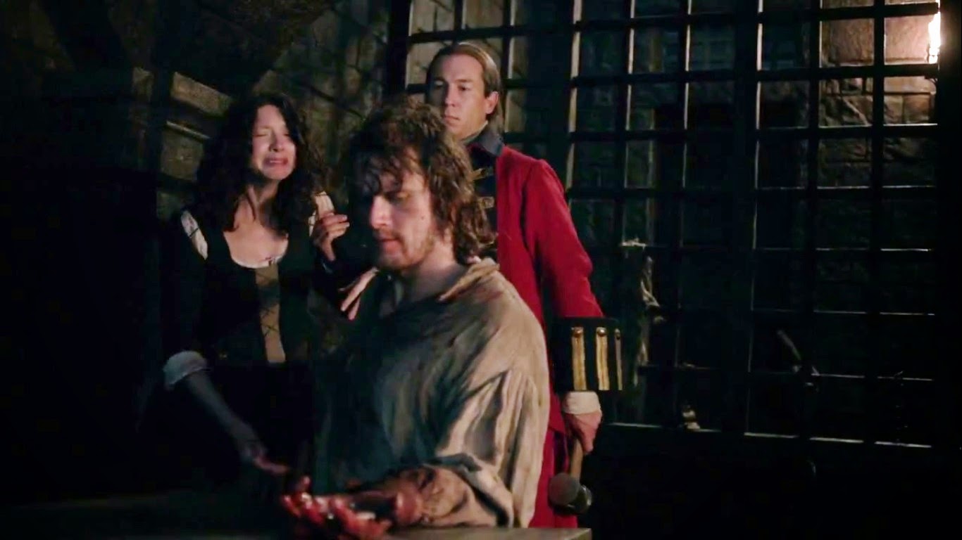 Outlander Saison 1 Episode 15 Randall Pounds and Nails Jamie in “Wentworth Prison”: “Outlander