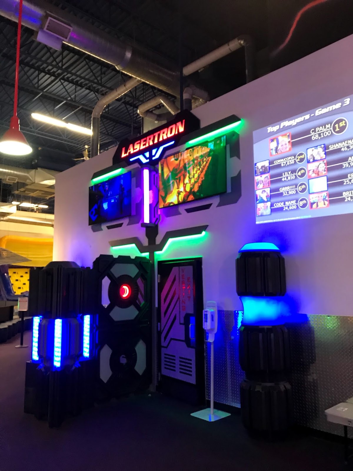 Evan and Lauren's Cool Blog LaserCraze Xtreme Craze in Woburn