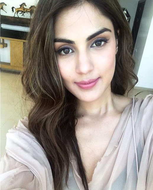Gorgeous Actress Rhea Chakraborty Latest Pics - South Indian Actress Navel Queens