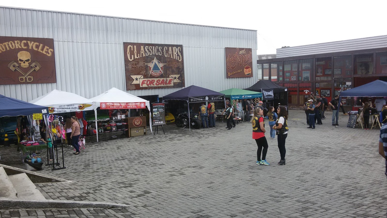 9º Garage Sale no Phoenix American Mex em Curitiba