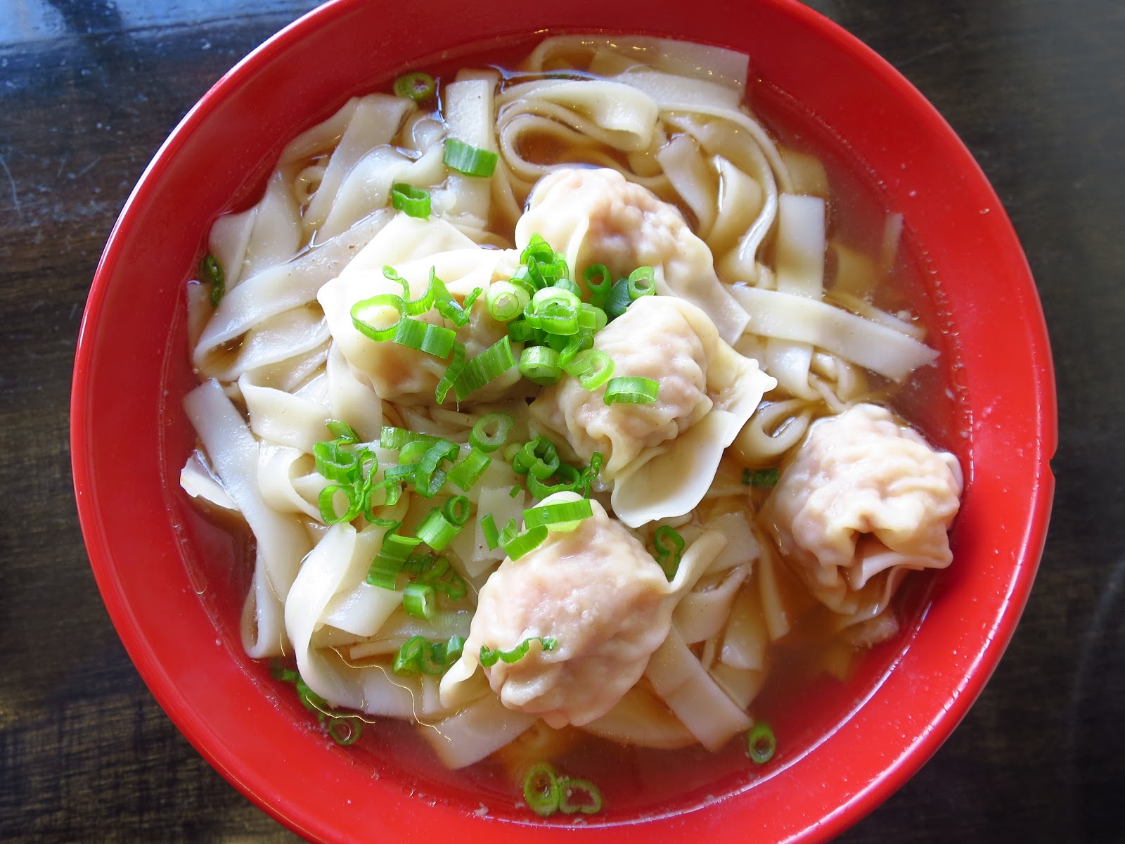 Smokin' Chokin' and Chowing with the King Yummy Yummy Noodles