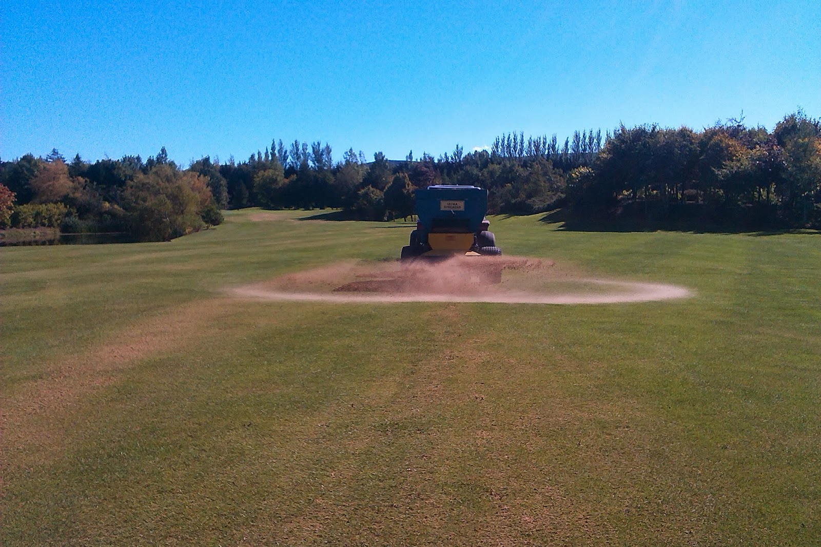 Citywest Resort Golf Club Department Of Agronomy Top Dressing Fairways