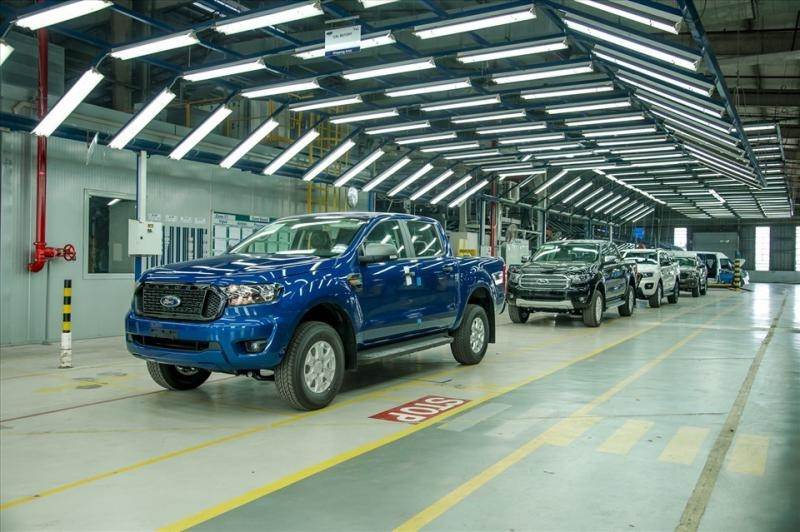 Doanh số xe bán tải: Ford Ranger “nuốt chửng” thị phần