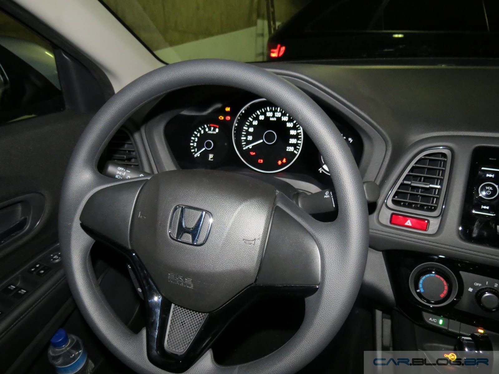 Honda HR-V LX CVT - interior - painel