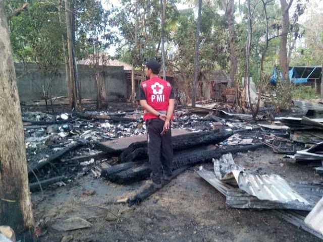 Gudang Gerabah Sumberlawang Ludes Terbakar