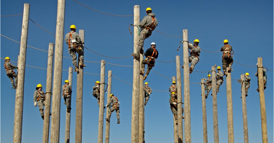 What is mean by Labour? (Definition)