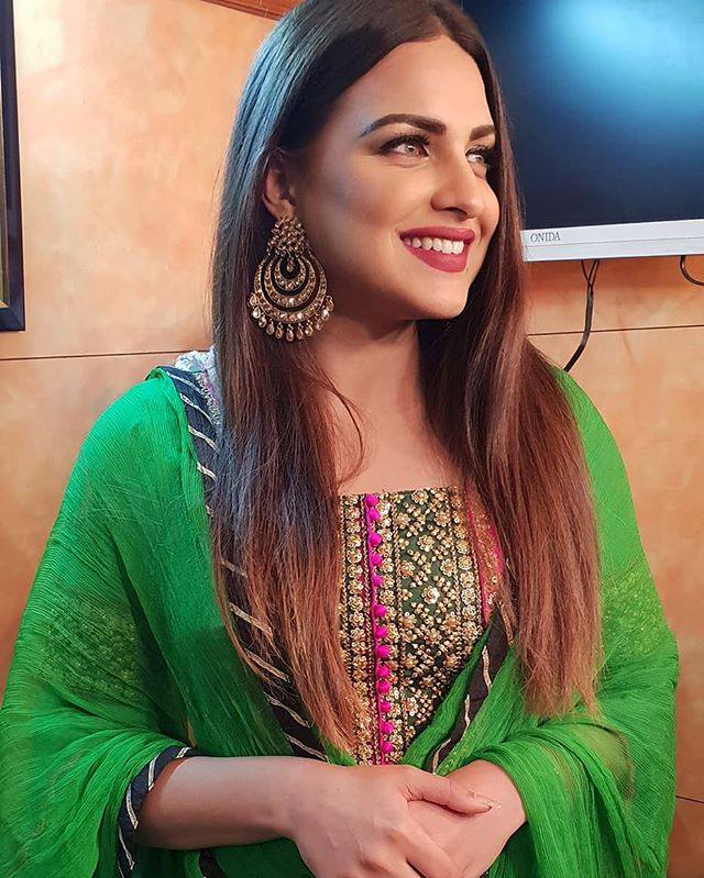 🔥Himanshi Khurana Beautiful HD Photos & Mobile Wallpapers HD  (Android/iPhone) (1080p) - #642604