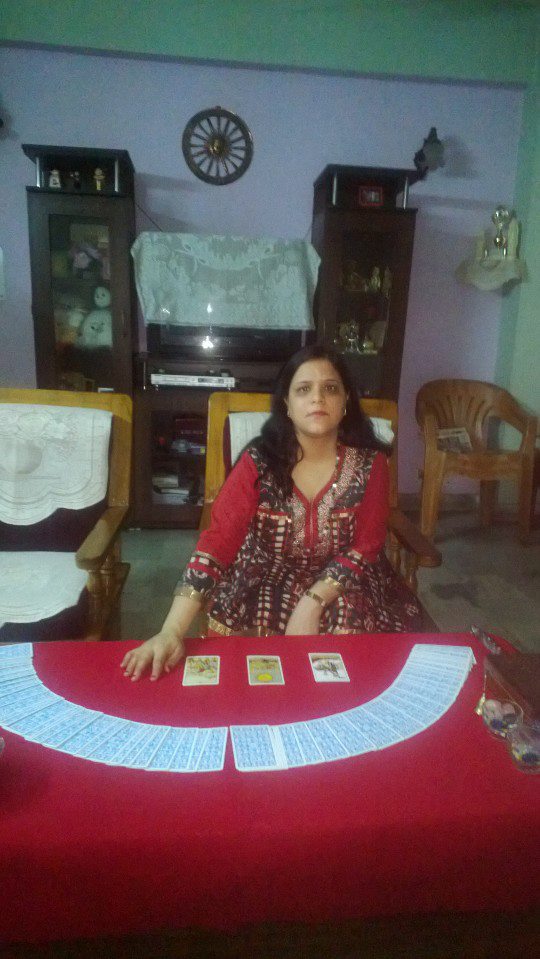 Famous Tarot Reader In Delhi NCR best/accurate/famous/tarotcard
