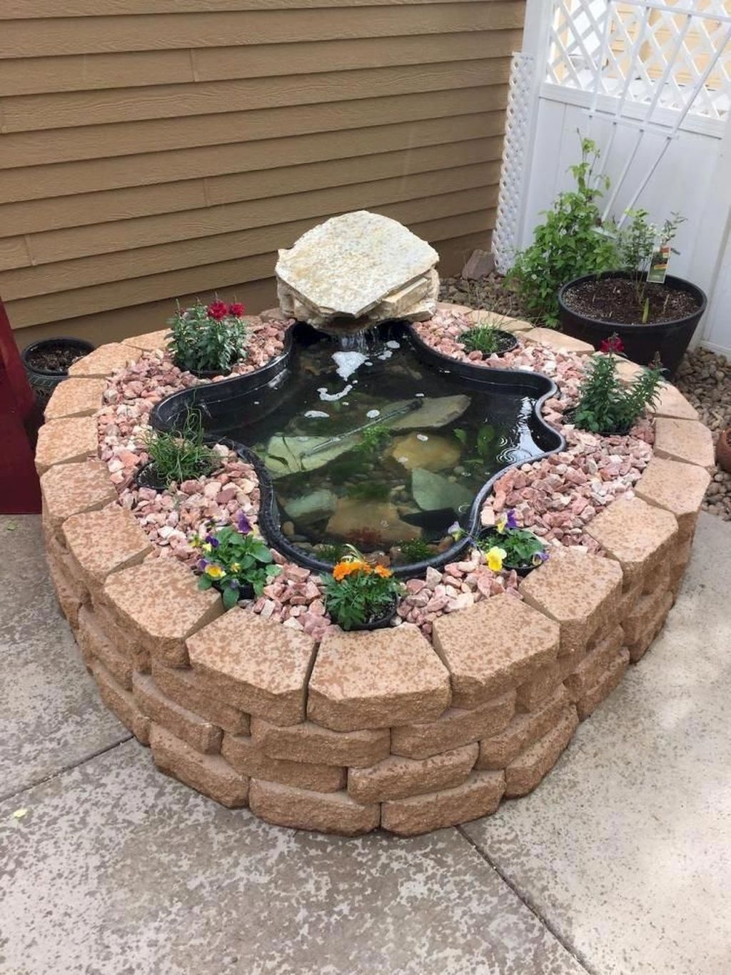 30+ Unordinary Water Feature Front Yard Backyard Landscaping Ideas