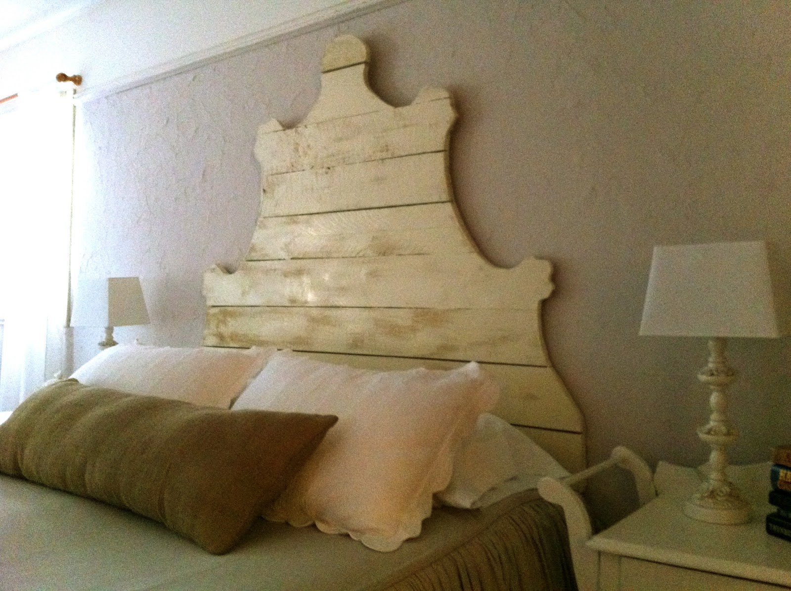 You Could Make That CEDAR PLANK **SHIPLAP** HEADBOARD