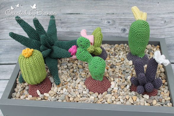 Handmade by Bianca Mein kleiner gehäkelter KakteenGarten
