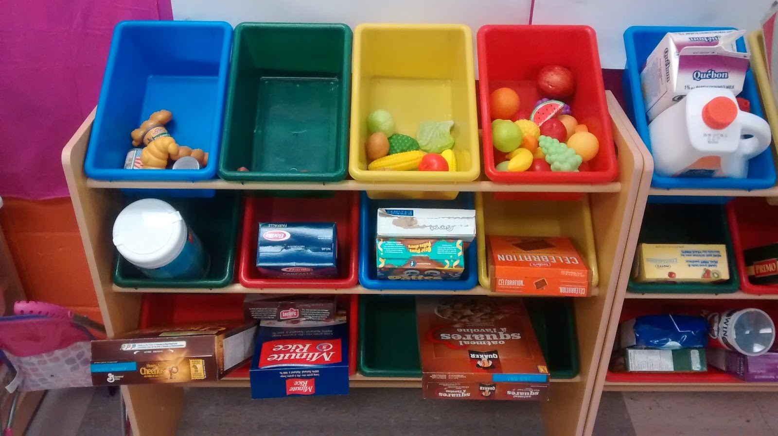 La maternelle de Francesca: Notre ?�picerie!