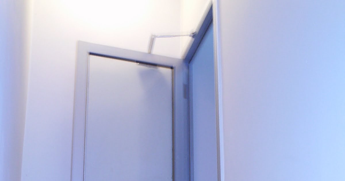 UTAMA ALUMINIUM DAN KACA Kusen, pintu swing aluminium