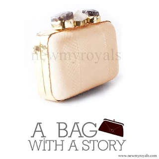 Queen Mathilde Style A Bag with a Story Clutch bag
