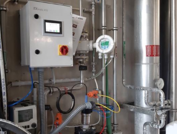 Readout Instrumentation Signpost Clean pH probes.