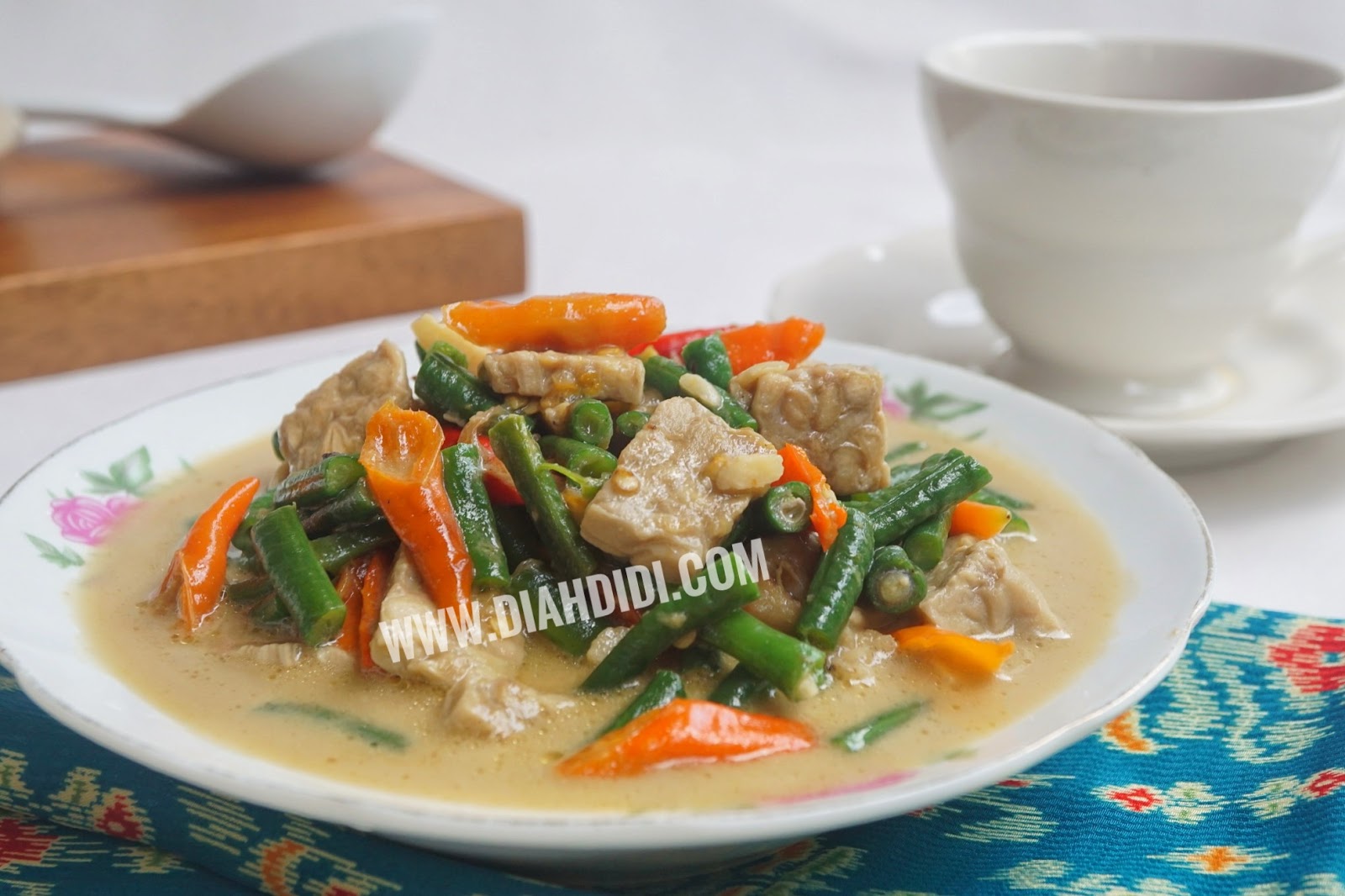 Diah Didi S Kitchen Lodeh Bumbu Iris Tempe Semangit Dan Kacang Panjang