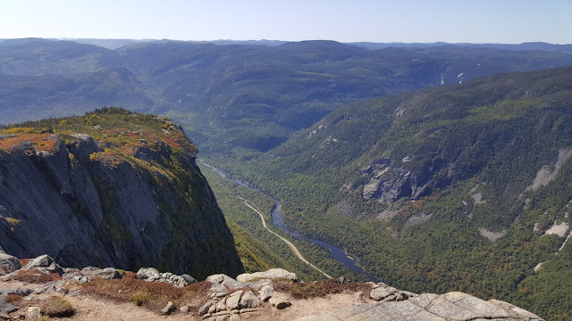 Vue à partir du sommet du mont des Érables (Acropole des Draveurs)