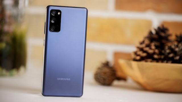 The Samsung Galaxy S20 FE is better than the S20 in some respects - if you opt for the 5G model, anyway.  Should I buy the Samsung Galaxy S20 FE? Pros Beautiful 120Hz AMOLED display Great battery life Snapdragon 865 (on 5G model) Cons 'Glasstic' body Limitations on video recording Have to pay for faster charger Our Verdict Though the switch to glasstic is a bit of a disappointment, there's a lot to love about the Samsung Galaxy S20 FE - including the Snapdragon 865, a first for UK fans, and a gorgeous 6.5in 120Hz AMOLED display.