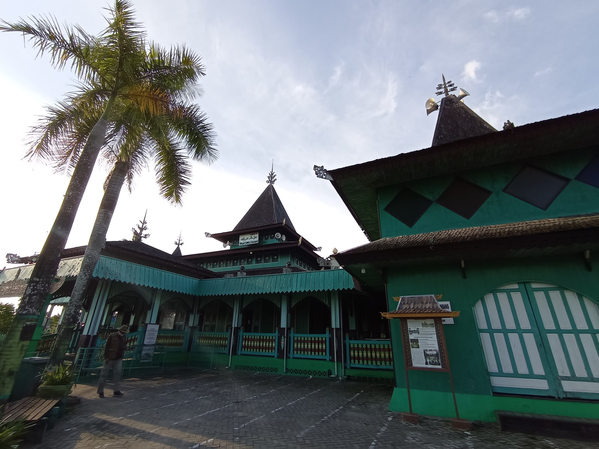 BANJARMASIN: Adat, Budaya, dan agama