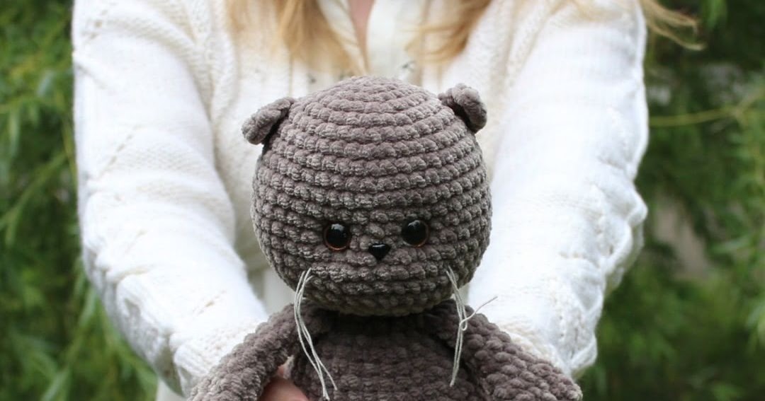 басик вязаный крючком. вязаный кот басик. котик басик крючком. плюшевый кот амигуруми басик. вязаный кот басик.