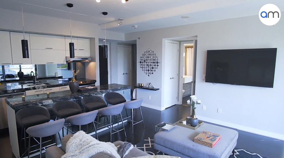 55 Stewart Street #729, Toronto Luxury Condo vs. 23 Interior Design Photos